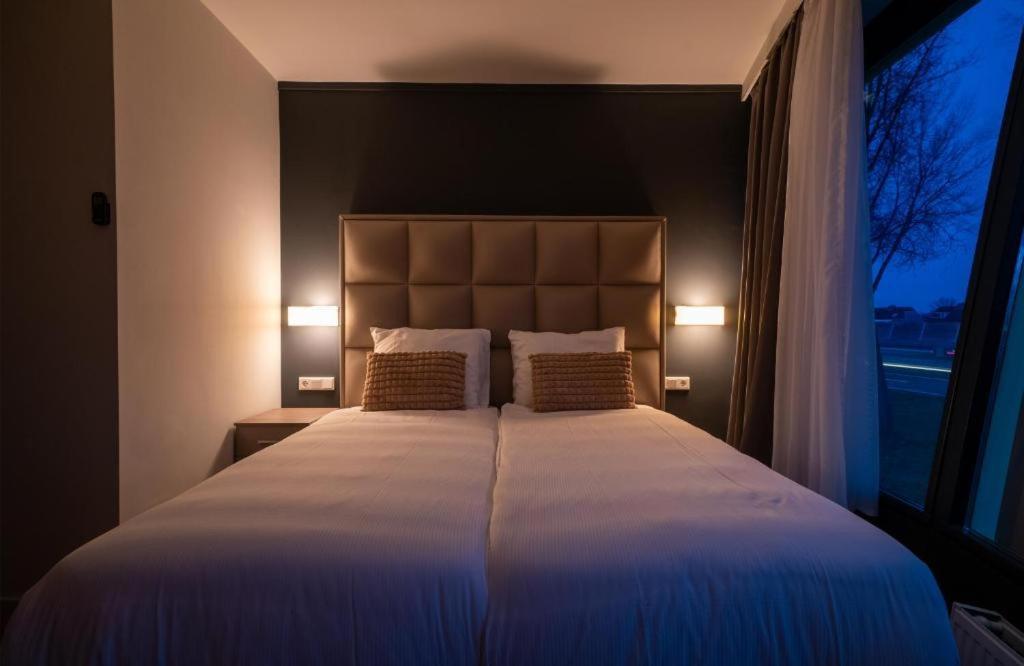 Ma Airport Hotel Гофддорп Екстер'єр фото