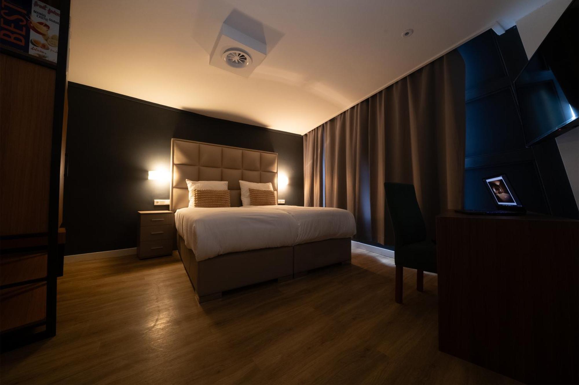 Ma Airport Hotel Гофддорп Екстер'єр фото